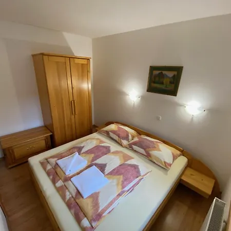 Apartament Jozef A *