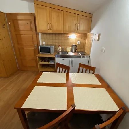 Jozef A * Deménvölgy