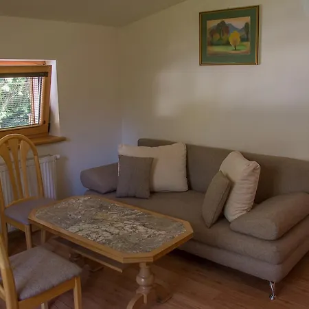 Jozef A * Deménvölgy